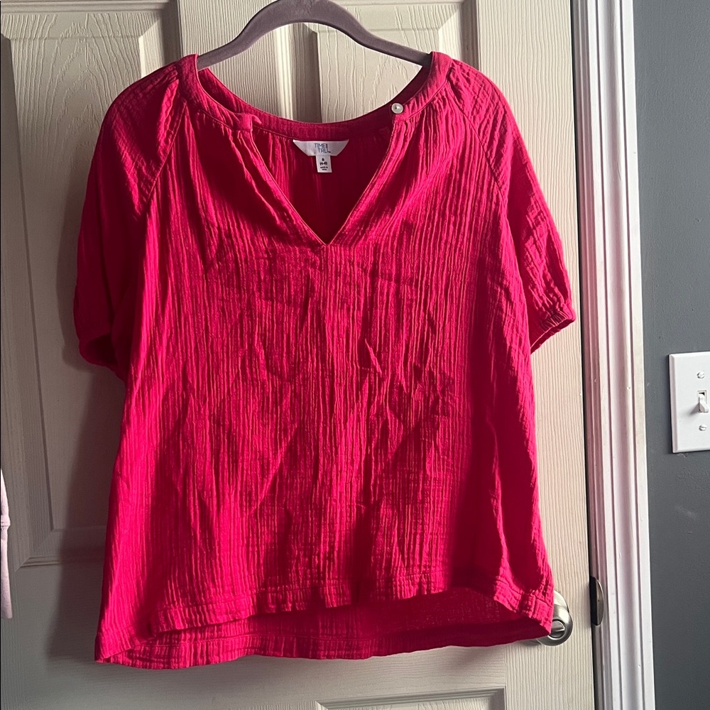 Time and Tru Women's Fuchsia Blouse